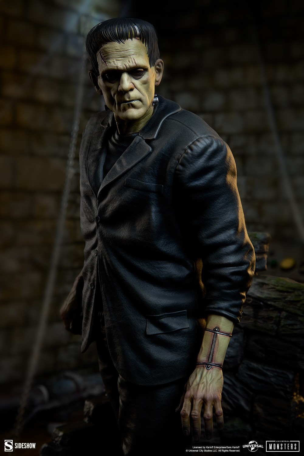 Pre-Order Sideshow Frankenstein Premium Format
